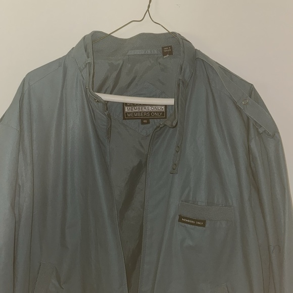 Member’s Only Iconic Racer Jacket - Picture 2 of 3